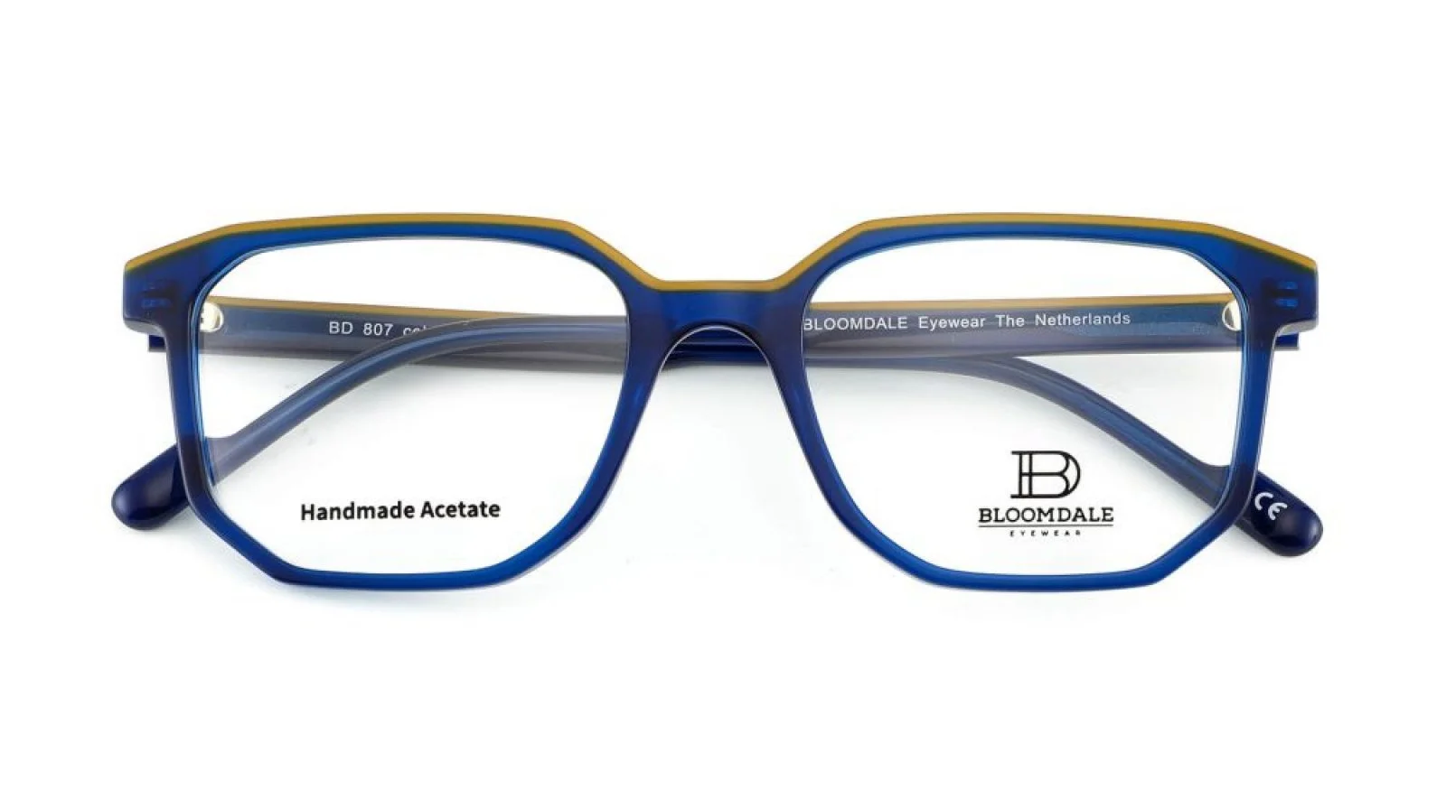 BD 807